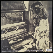 Load image into Gallery viewer, NATALIA LAFOURCADE - HASTA LA RAÍZ (CLEAR COLOURED) (USED VINYL 2024 EU M-/M-)
