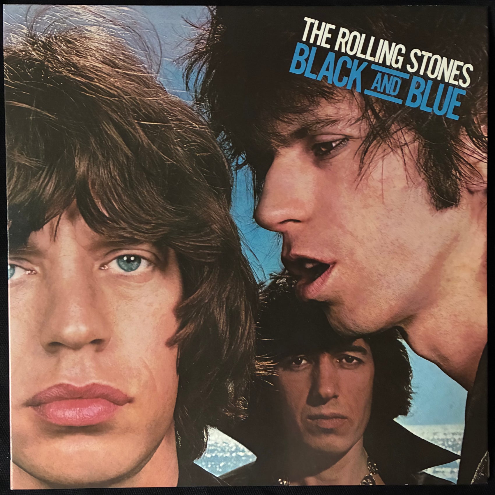 ROLLING STONES - BLACK AND BLUE (USED VINYL 1976 JAPAN M-/EX+)