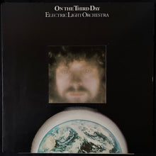 Load image into Gallery viewer, ELECTRIC LIGHT ORCHESTRA - ON THE THIRD DAY (USED VINYL 1973 UK M-/EX+)

