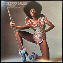 Load image into Gallery viewer, BETTY DAVIS - THEY SAY I’M DIFFERENT (USED VINYL 2007 US M-/M-)
