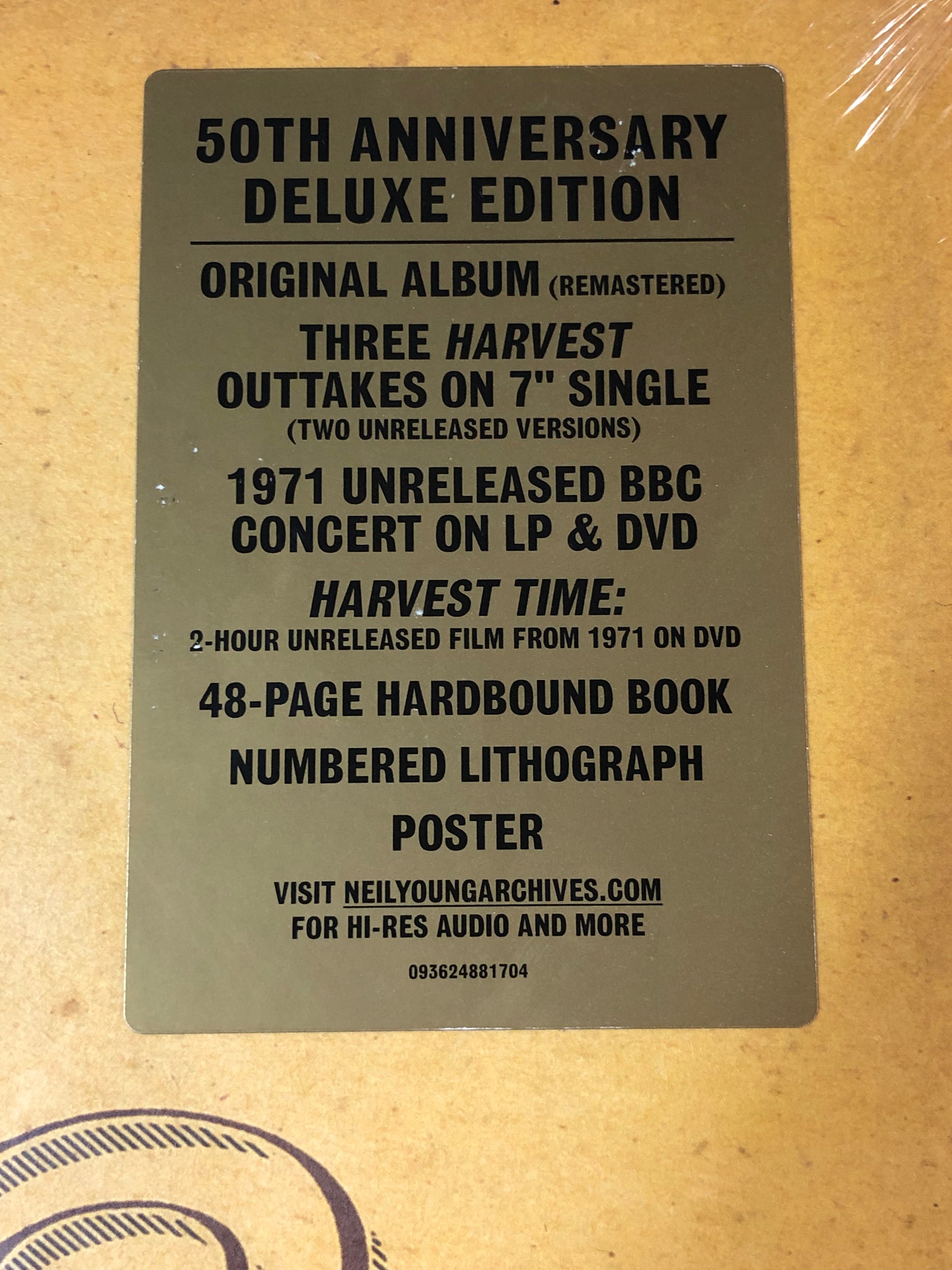NEIL YOUNG - HARVEST (50TH ANNIVERSARY DELUXE EDITION BOX SET) VINYL