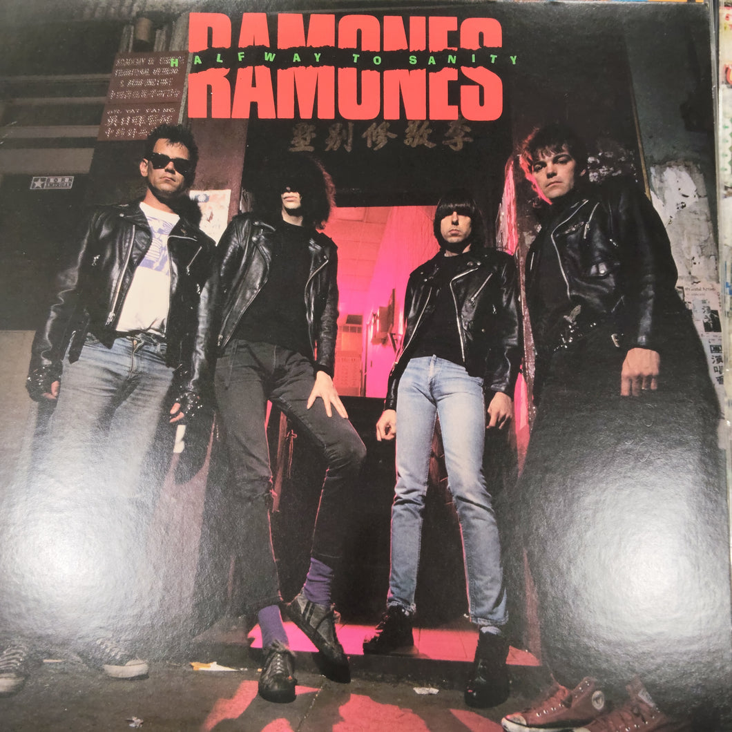 RAMONES - HALFWAY TO SANITY  (USED VINYL 1987 U.S. FIRST PRESSING M- EX+)