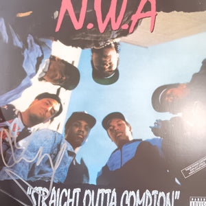 N.W.A. - STRAIGHT OUTTA COMPTON (SIGNED BY YELLA) (USED VINYL 2017 EURO MINT-/M-)
