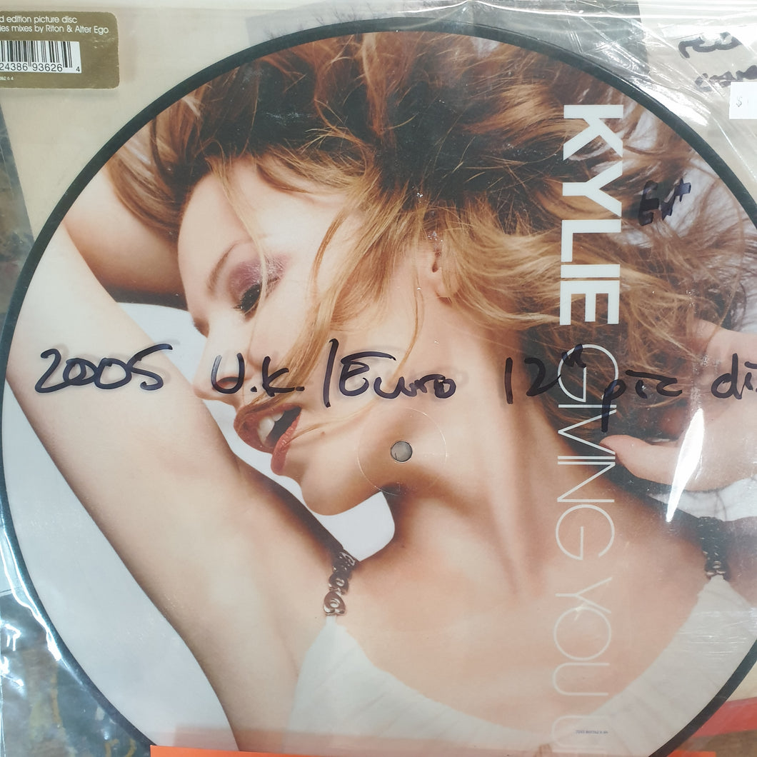 KYLIE MINOGUE - GIVING YOU UP (PIC DISC) (12