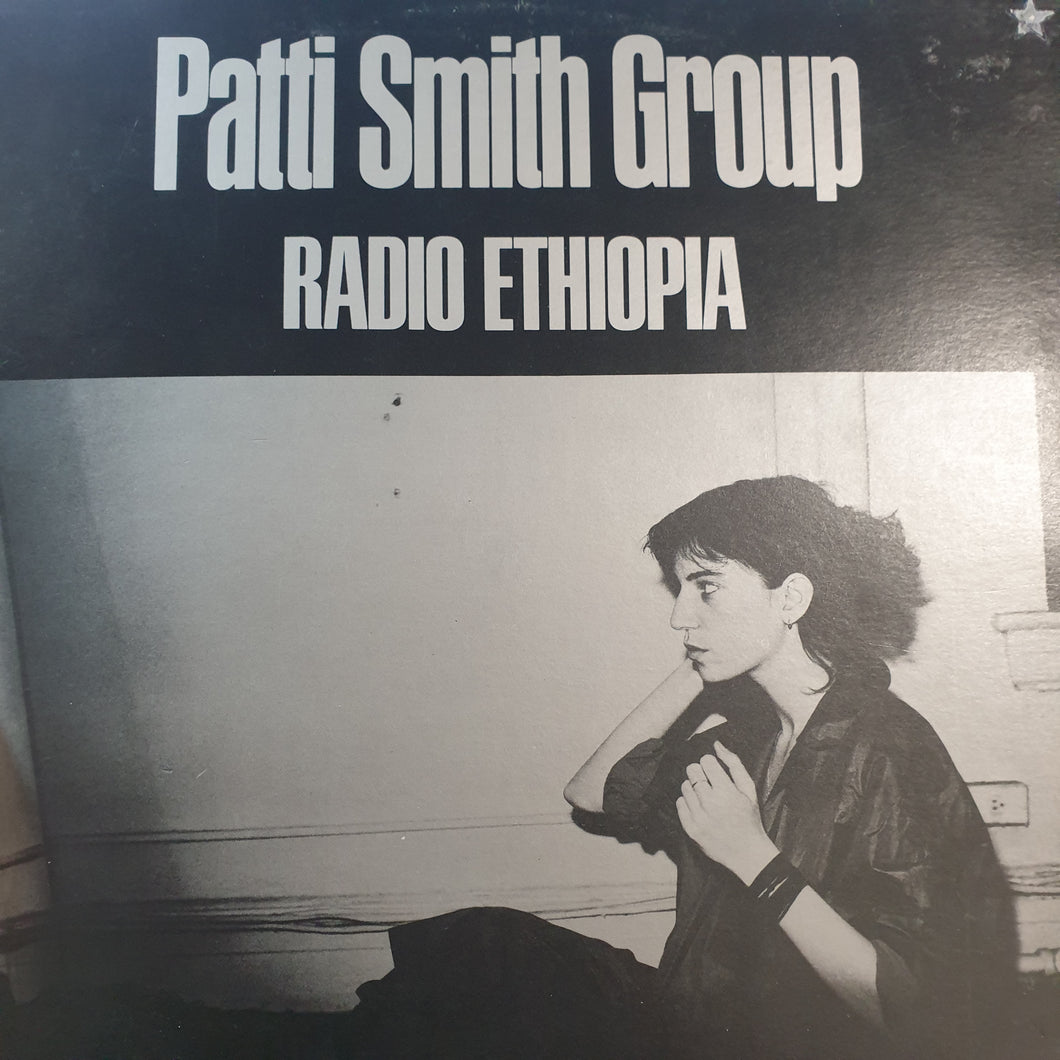 PATTI SMITH - RADIO ETHIOPIA (USED VINYL 1976 AUS M-/EX+)