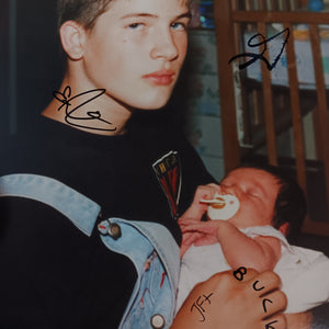 BIG THIEF - TWO HANDS (SIGNED) (USED VINYL 2017U.S. M- M-)