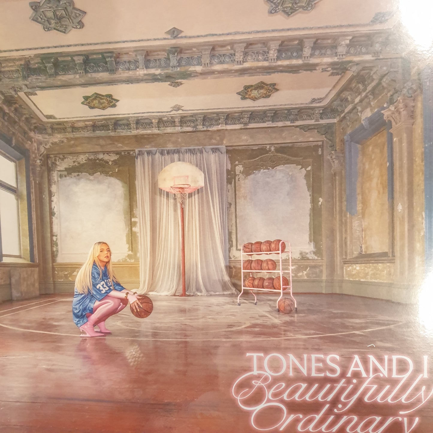 TONES AND I - BEAUTIFULLY ORDINARY (2LP) (RED COLOURED) VINYL