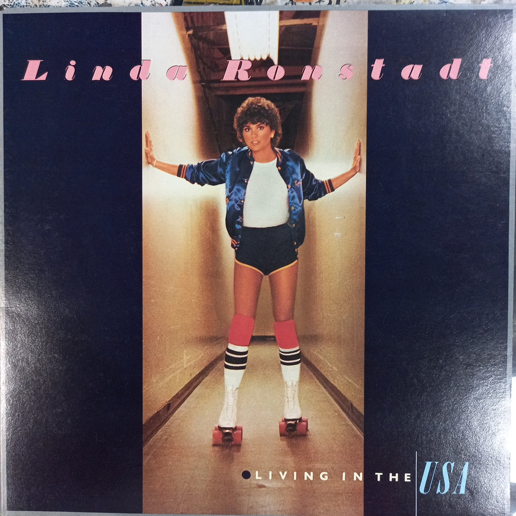 LINDA RONSTADT - LIVING IN THE USA (USED VINYL 1978 AUS M- M-)