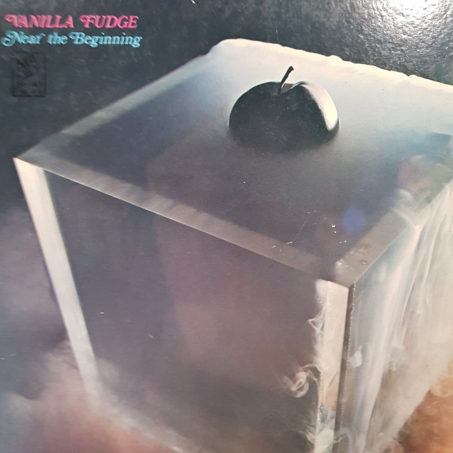 VANILLA FUDGE - NEAR THE BEGINNING (USED VINYL 1969 JAPANESE EX+/EX)