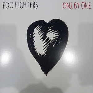 FOO FIGHTERS - ONE BY ONE (USED VINYL U.S. 2LP M- M-)