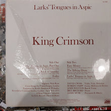 Load image into Gallery viewer, KING CRIMSON - LARKS TONGUES IN ASPIC (USED VINYL 1973 U.S. FIRST PRESSING M- EX+)
