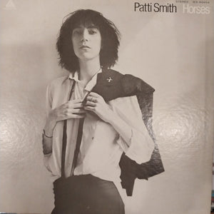 PATTI SMITH - HORSES (USED VINYL 1975 JAPAN EX+/EX-)