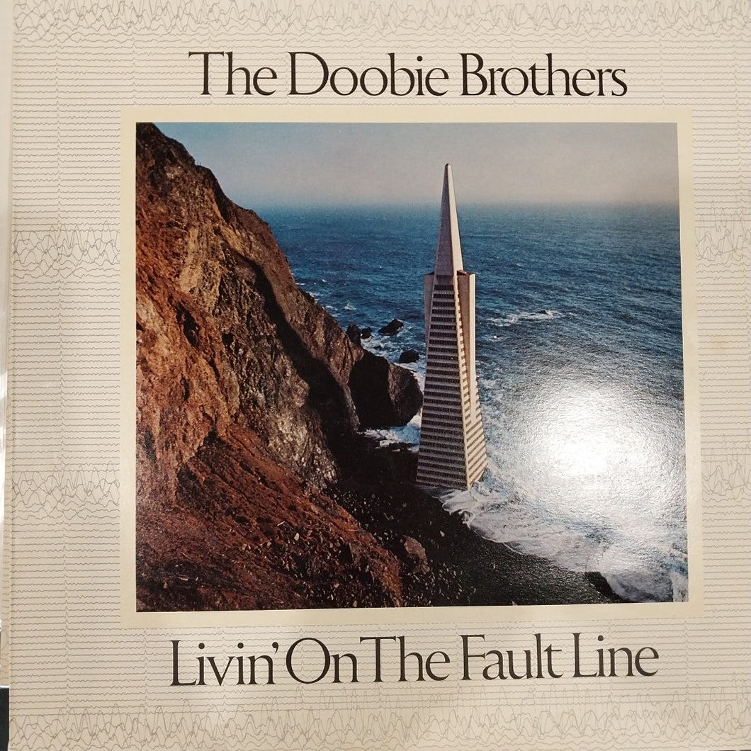 DOOBIE BROTHERS - LIVIN ON THE FAULT LINE (USED VINYL 1977 AUS EX+ EX+)