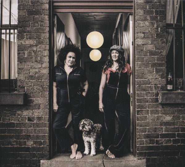 VIKA & LINDA - SUNDAY CD