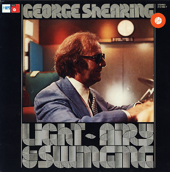 GEORGE SHAEARING - LIGHTY - AIRY & SWINGING (USED VINYL 1973 GERMANY EX+/EX)