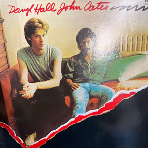DARYL HALL & JOHN OATES - ALONG THE RED LEDGE (USED VINYL 1984 GERMAN M-/M-)